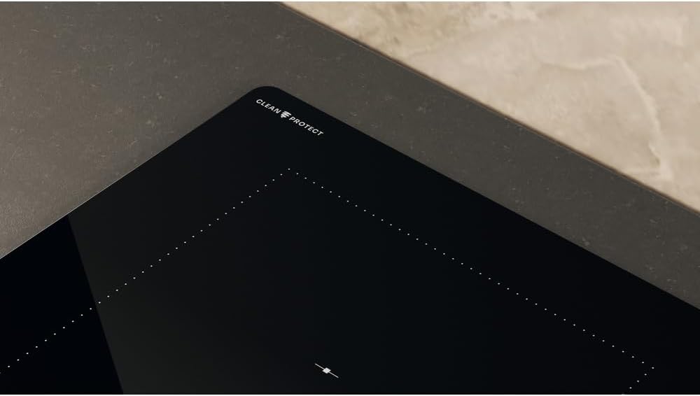 Plaque de cuisson induction 4 feux largeur 77 cm vitrocéramique technologie FlexiCook couleur Ner