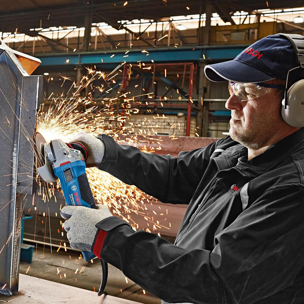 Bosch Professional meuleuse angulaire GWS 19-125 CIE (avec flasque de serrage, capot de protection, écrou de serrage, poignée auxiliaire, clé à ergots)