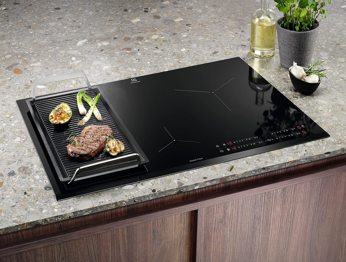 Electrolux LIL83443 Bridge 80 cm, technologie Hob2Hood et zones de cuisson flexibles, 780 x 520 mm, noir