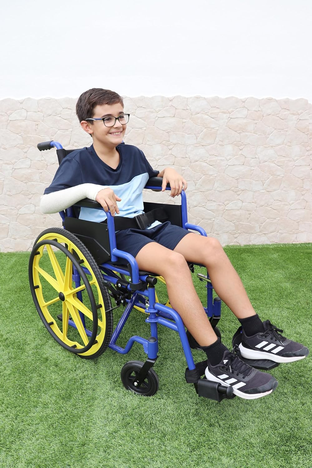 PEPE Mobility Fauteuil Roulant Pliable Léger Enfant, Chaise Roulante Handicapé, Fauteuil Pédiatrique Compact et Confortable