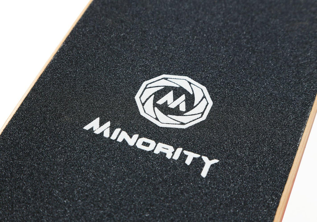 Minority Skateboard en érable pour débutants, intermédiaires et Professionnels 81,3 cm