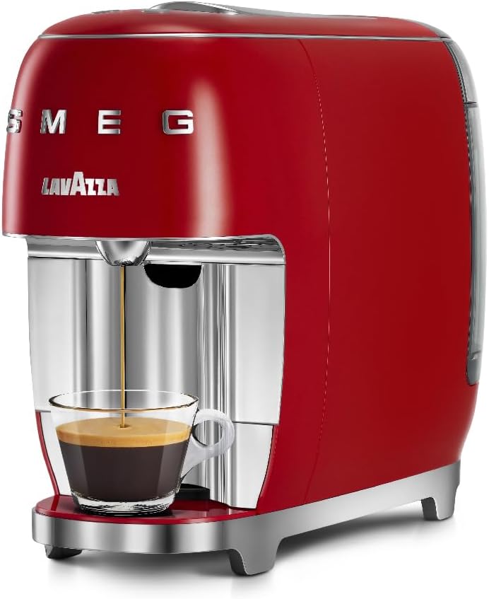 Lavazza Smeg, Machine à Café à Capsules 18000454, A Modo Mio SMEG, Système AMM Intégré, Réservoir d'Eau 0,9 L, Bac d'égouttage Amovible, Dimensions Compactes, 1250 W, Rouge