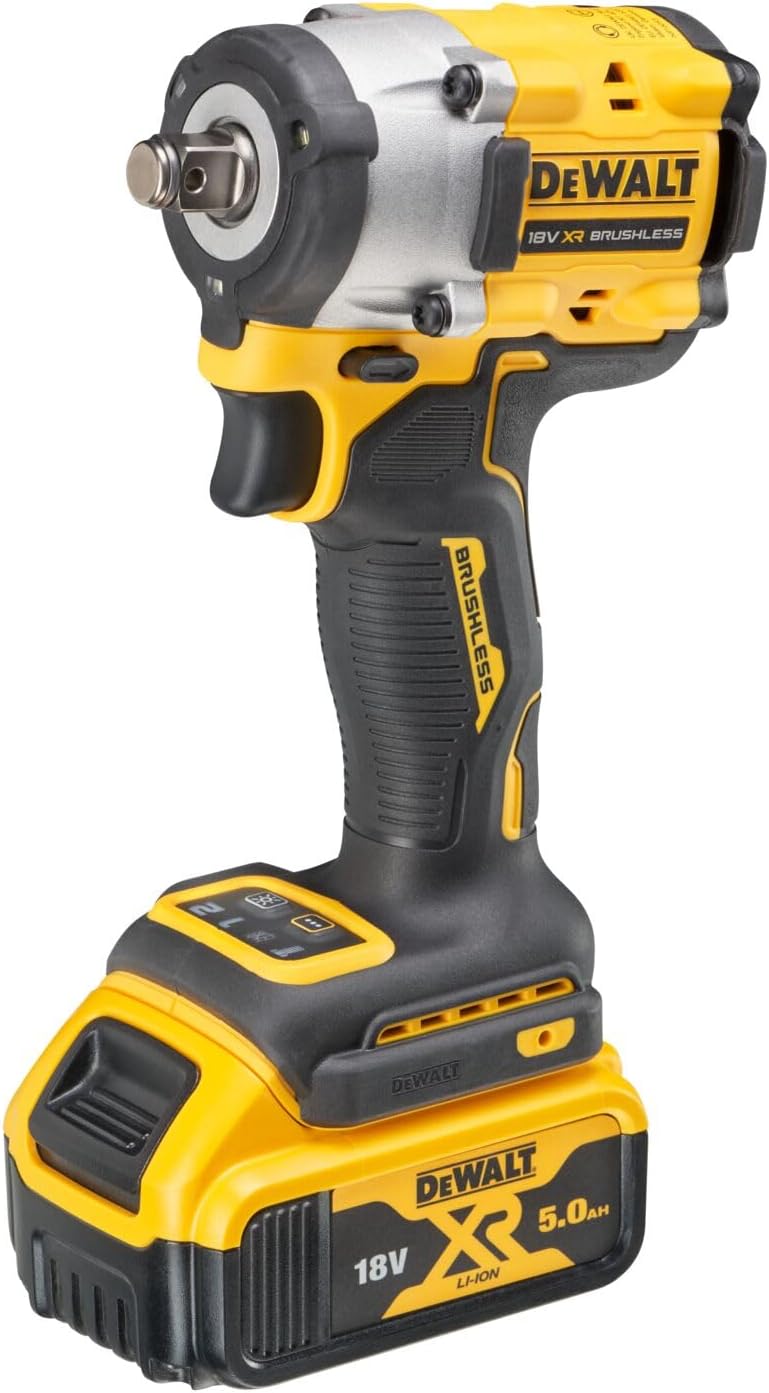 Clé Impact sans balais XR 18 V 1/2" 406 Nm avec anneau de rétention avec 2 batteries Li-Ion 5 Ah et mallette TSTAK, DCF921P2T-QW, Multicolore