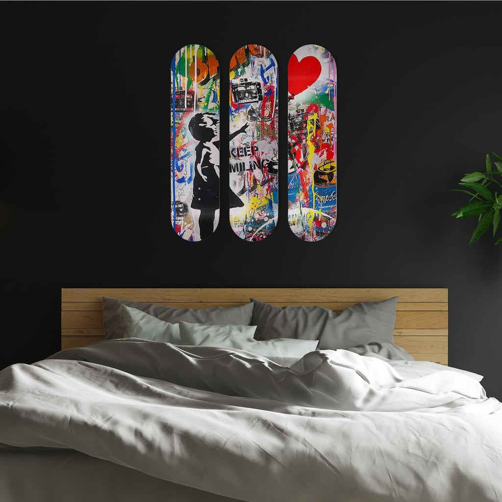 SUPER FABRIQUE Planche Alu forme Skate Board pour décoration murale, Keep Smiling inspired by Mr Brainwash, pour une déco originale (3 Planches + kit fixation)