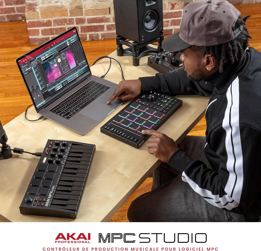 Akai Professional MPC Studio - Contrôleur MIDI Beat Maker avec 16 pads RVB sensibles à la vélocité, logiciel MPC, Touch Strip assignable et écran LCD