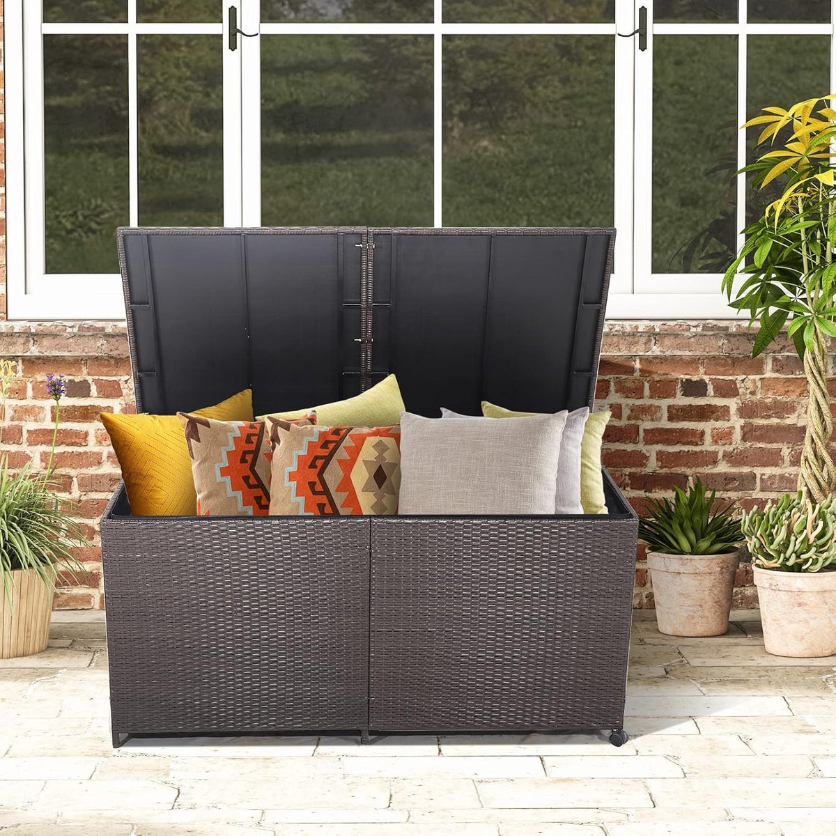 GIANTEX Coffre de Rangement en Rotin 662 L, Boîte de Rangement Résine avec 2 Roulettes et 2 Vérin à Gaz, Résistant aux Intempéries, 150 x 77 x 73 cm