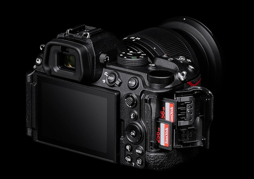 Nikon KIT Z 5II + Z 24/70mm f/4, Appareil Photo Numérique Hybride Plein Format (24,5 MP, 4K/30p, Rafale 14 i/s en RAW ou 30 i/s en JPEG, stabilisation du capteur sur 5 Axes, Double Slots SD