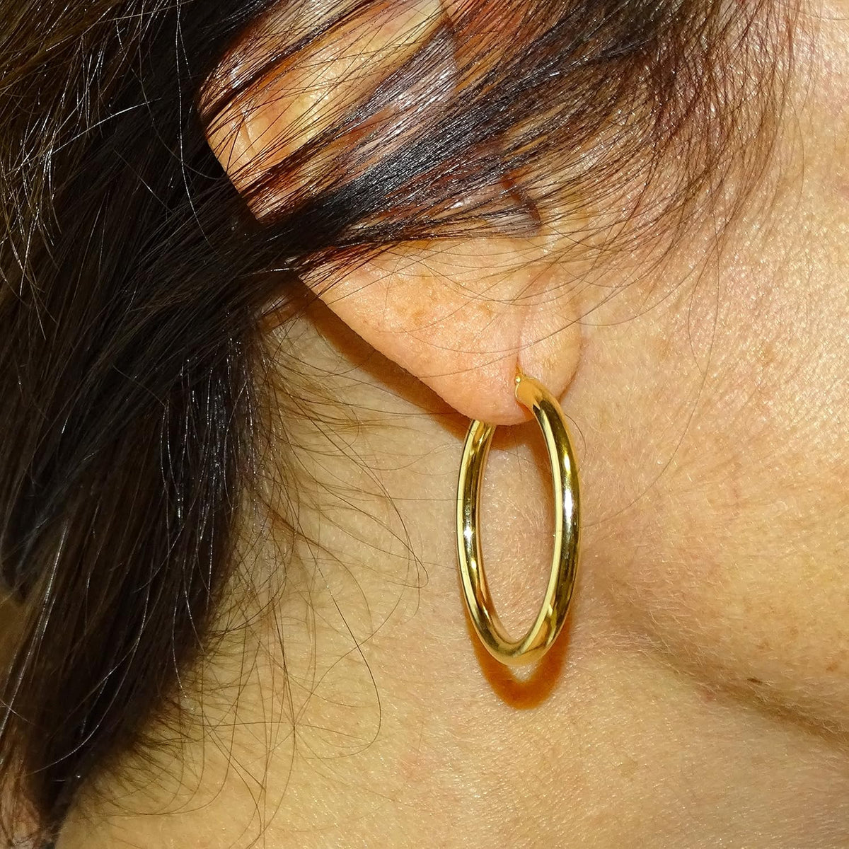 Boucles d'oreilles créoles en or jaune 18 carats avec tube rond de 3 mm d'épaisseur et 3 cm de diamètre extérieur