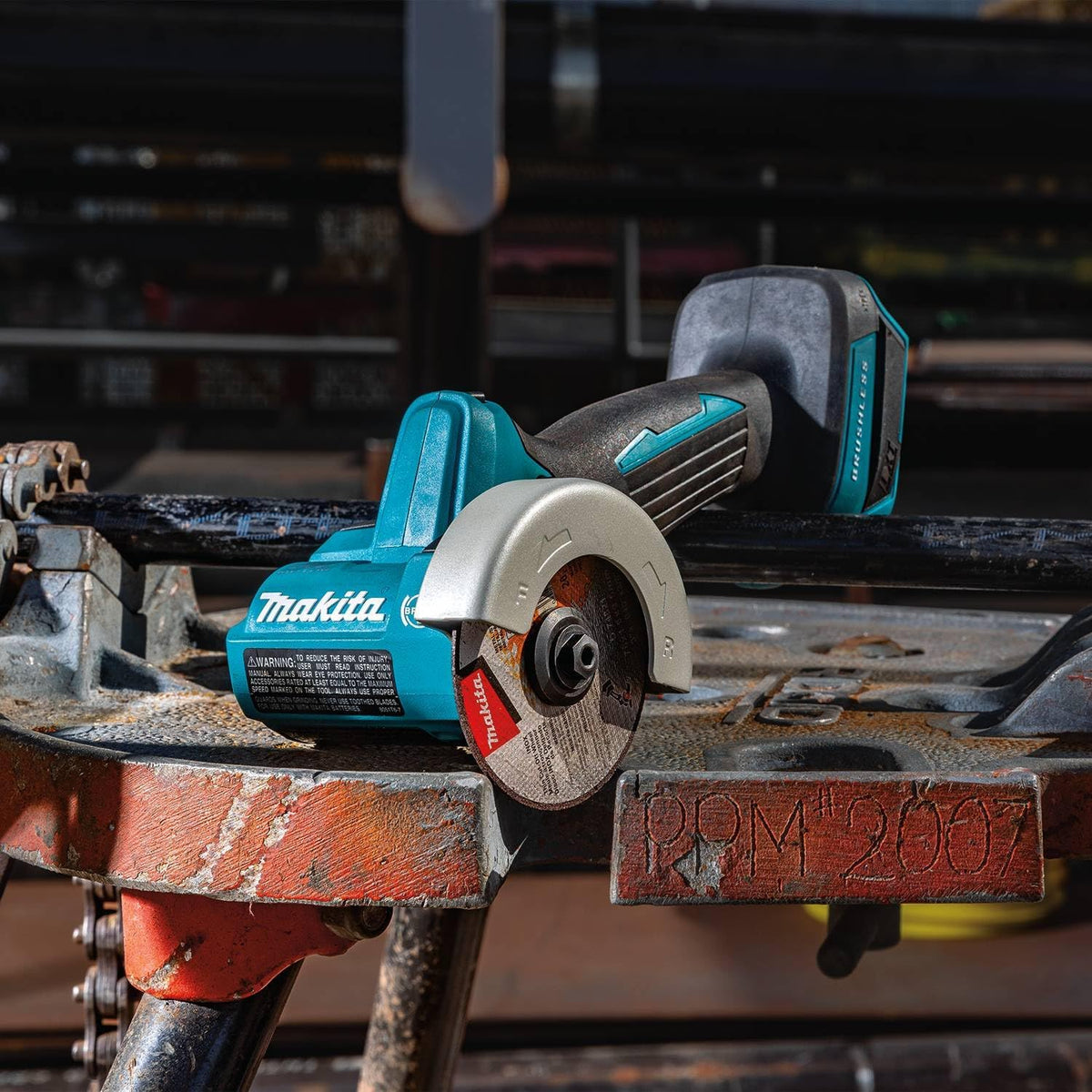 XCM01Z 18V LXT® Lithium-Ion Brushless Cordless 3" Cut-Off Tool, Tool Only