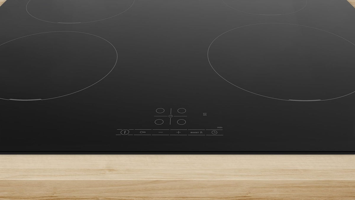 Bosch PUE611BB5E, Série 4, plaque à Induction, 4 foyers, 60 cm, Puissance 4600 W, Noir