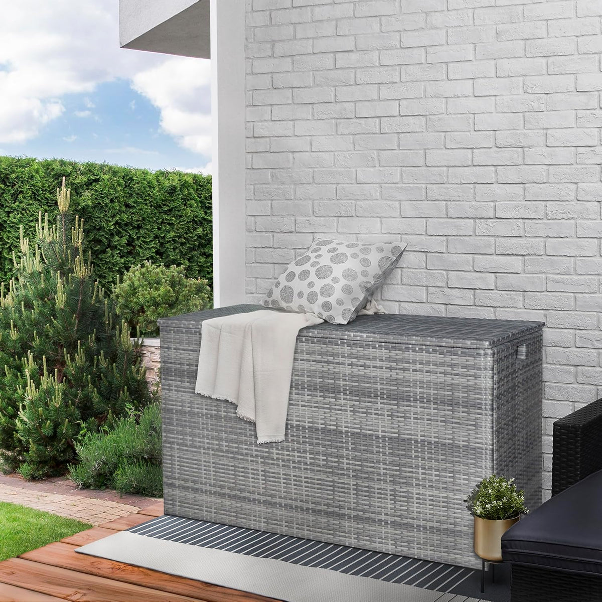 Teamson Home Coffre de Jardin Rangement extérieur avec Couvercle et Grande capacité 700L résistant aux intempéries Gris PT-OF0010G
