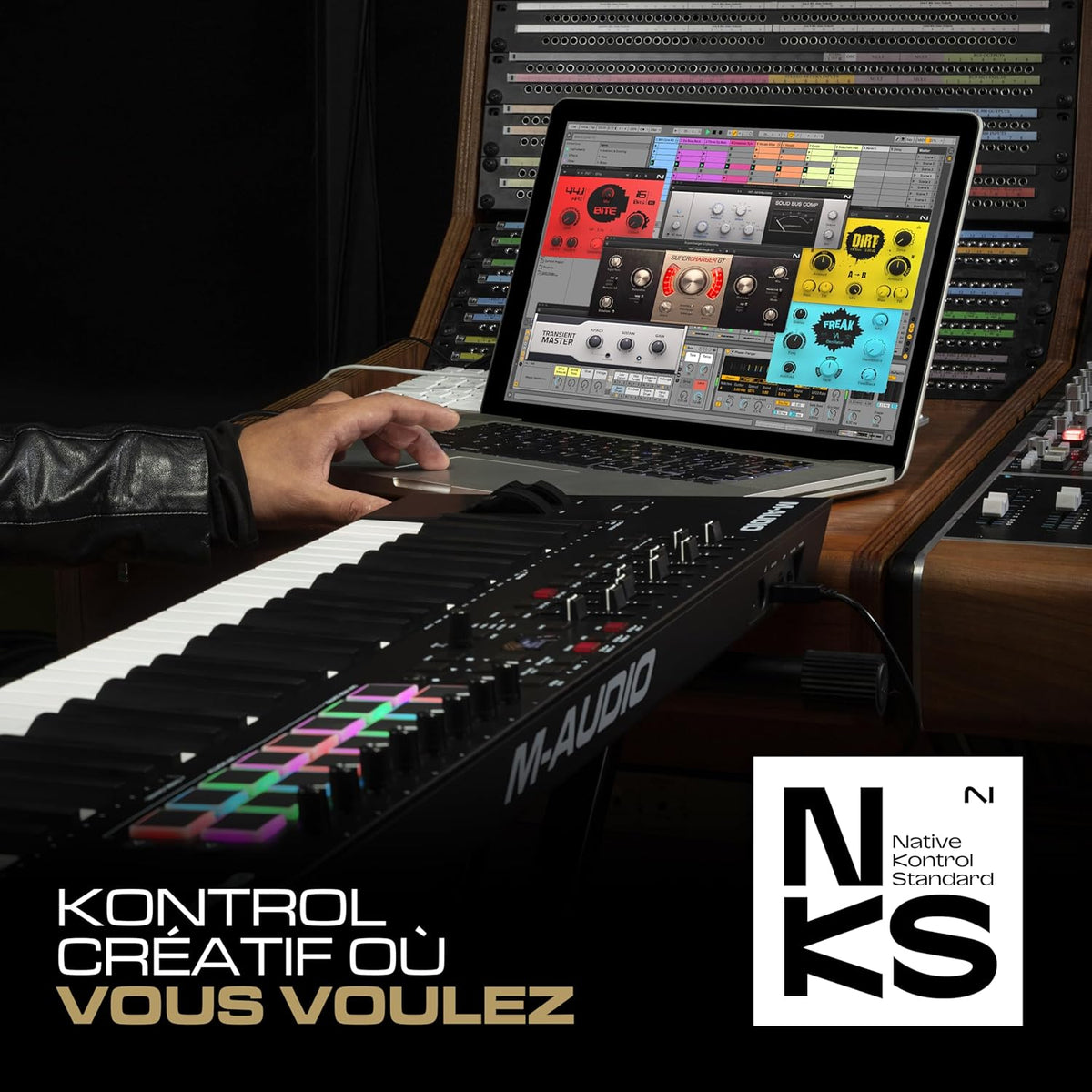 M-AUDIO Oxygen Pro 61 – Clavier maître USB-MIDI 61 touches avec pads, potentiomètres, boutons et faders assignables MIDI et pack de logiciels inclus