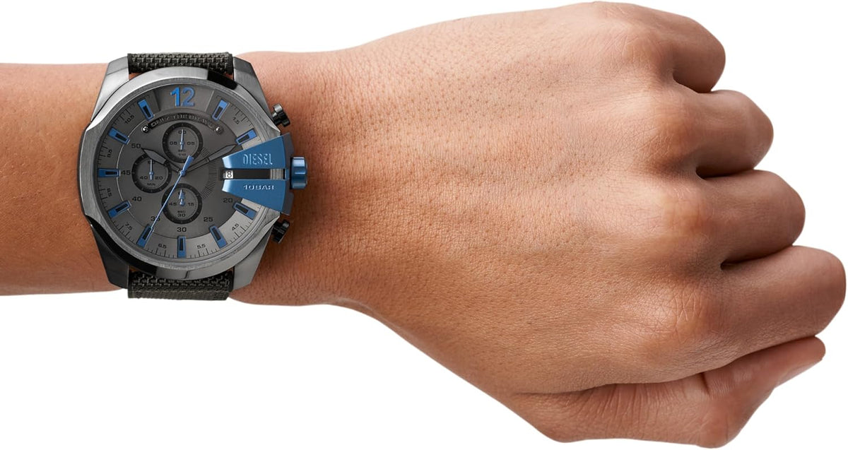 Diesel Montre Mega Chief pour Homme, Mouvement chronographe avec Bracelet en Silicone ou synthétique