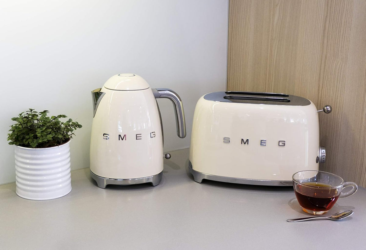 Smeg TSF01CRUK Grille-pain 2 tranches 950 W Crème (Acier, boutons rotatifs, 950 W, 220-240 V)