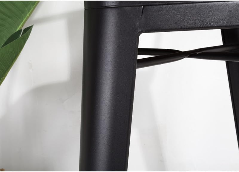 Kosmi Lot de 4 tabourets de Bar en métal Noir Mat Style Industriel avec Dossier et Assise en Bois Clair - Hauteur 66cm