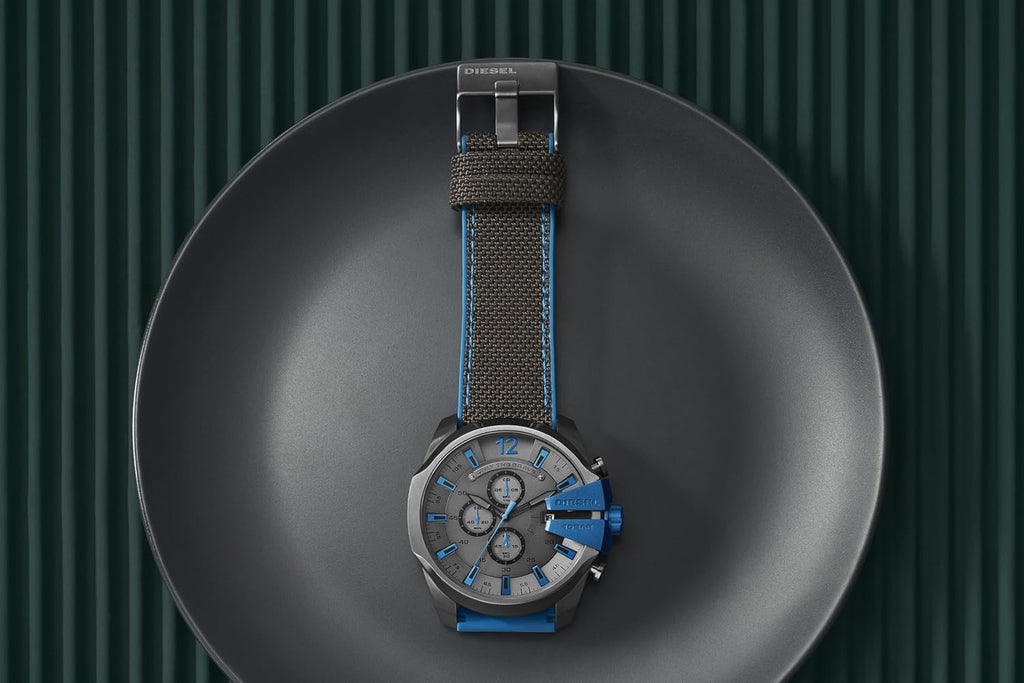Diesel Montre Mega Chief pour Homme, Mouvement chronographe avec Bracelet en Silicone ou synthétique