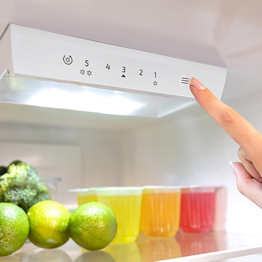 Cecotec Réfrigérateur combiné Bolero CoolMarket Combi 250 Dark D. Capacité de 250L, classe D, compresseur Inverter, Total No Frost, Multi Airflow, et porte réversible. Économies d’énergie garanties.