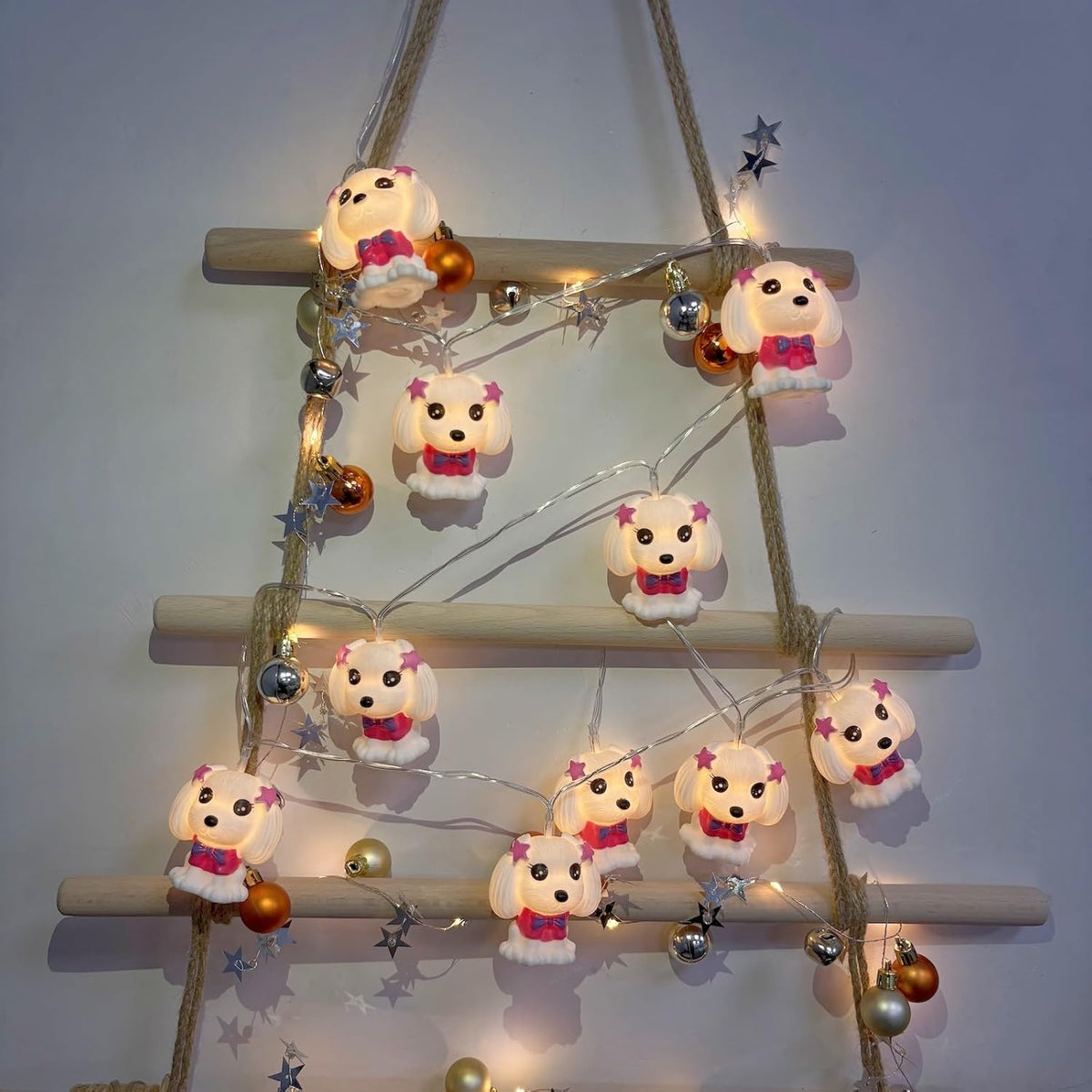 Riaxuebiy Guirlande Lumineuse Féérique à Piles, 1,65 Mètre 10 LED en Forme de Chien Mignon pour Halloween, Noël, Thanksgiving Décoration (Chien blanc)
