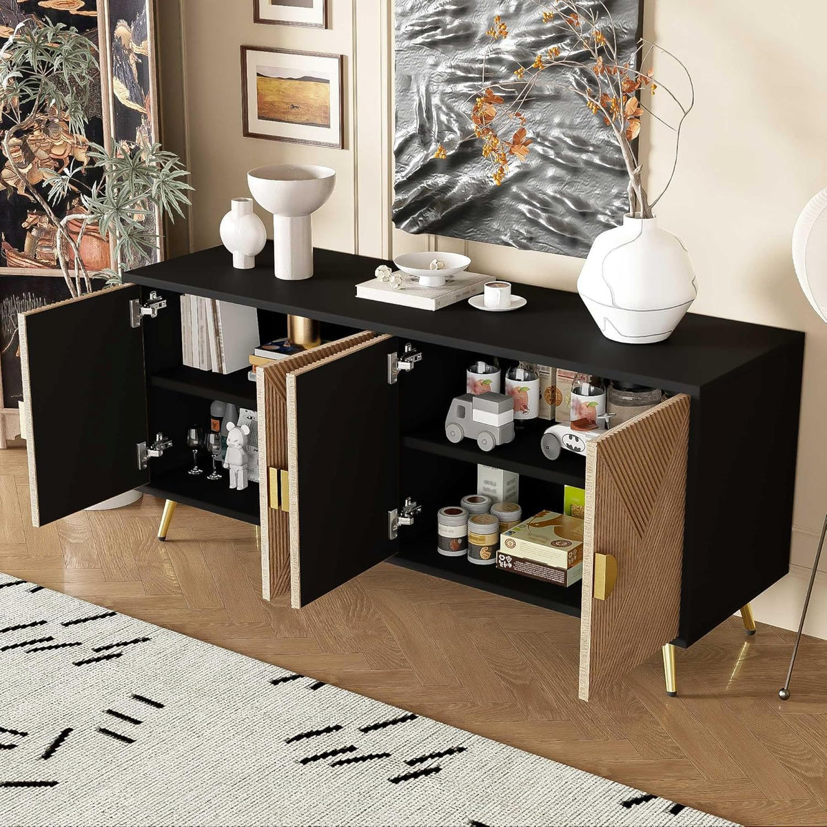 WASAGA Buffet avec Texture en Relief 160 cm, Armoire avec Quatre Portes Poignées Brossées Dorées et Pieds de Table Brillants Noir + Bois