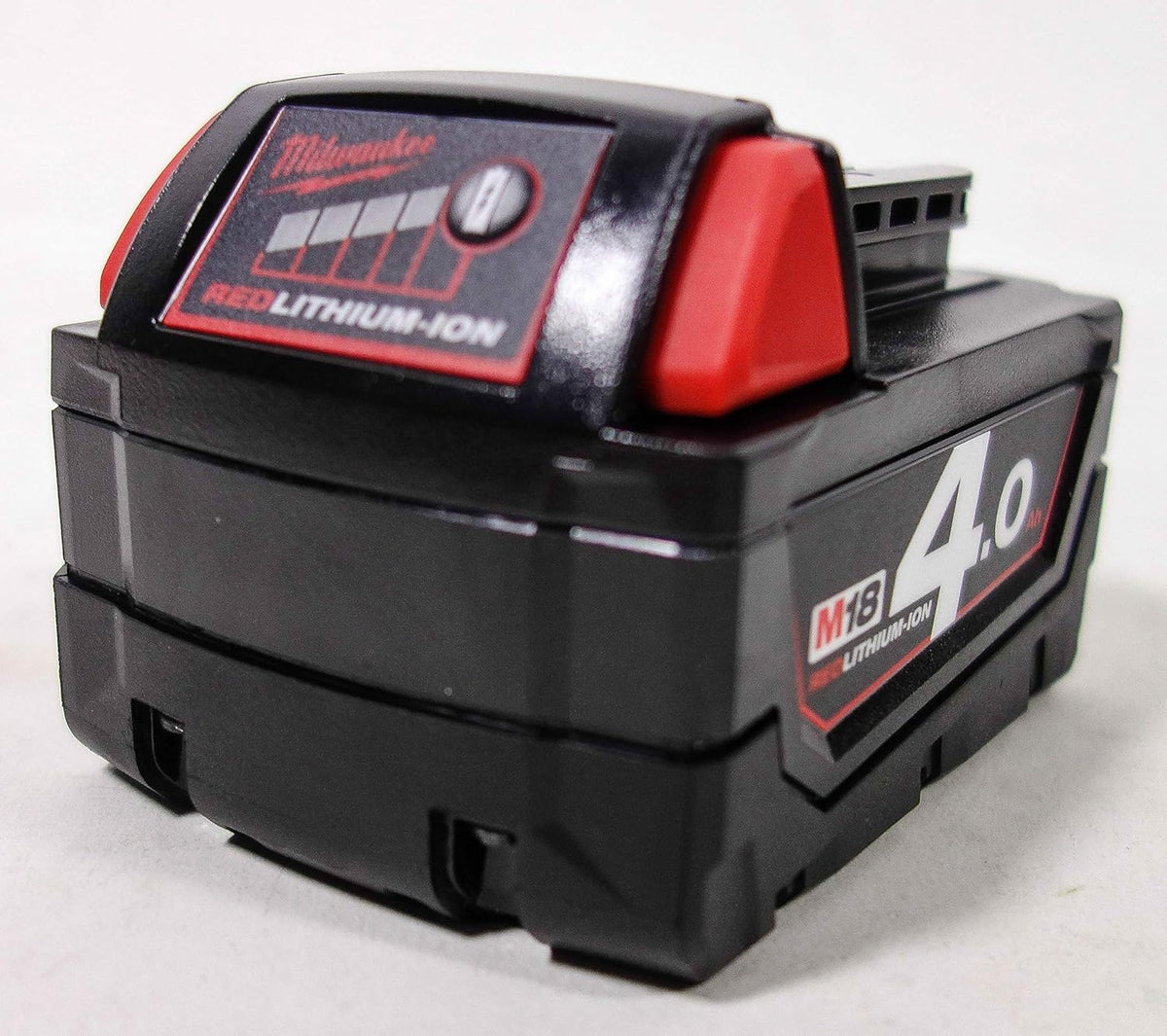 Milwaukee - Perceuse à percussion compacte 18 V Li-Ion 4.0 Ah 60 Nm 2 vitesses avec coffret - M18 BPD-402C