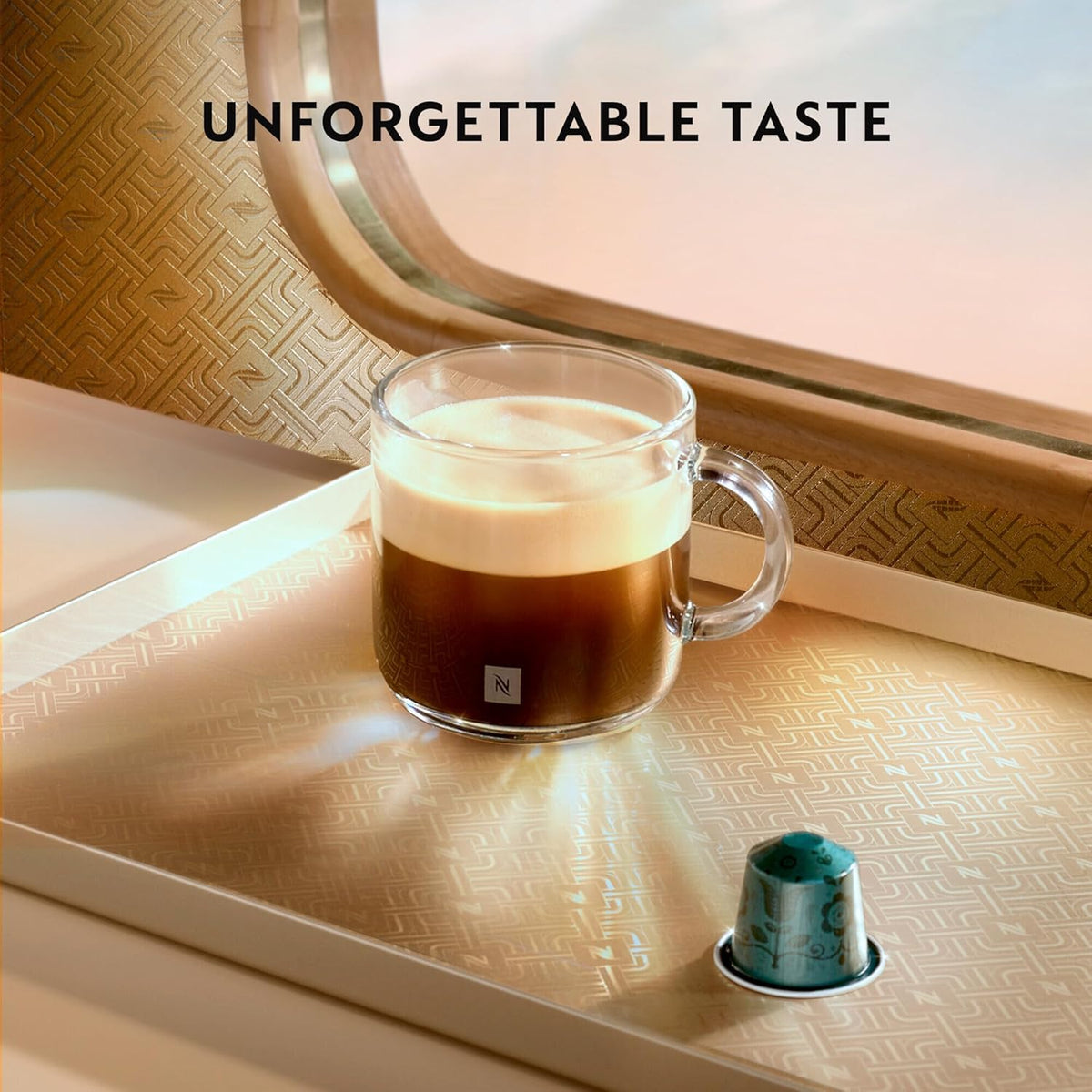Nespresso De'Longhi Machine à café Gran Lattissima EN640.W avec système de lait automatique, pression 19 bar, 1400 W, Blanc