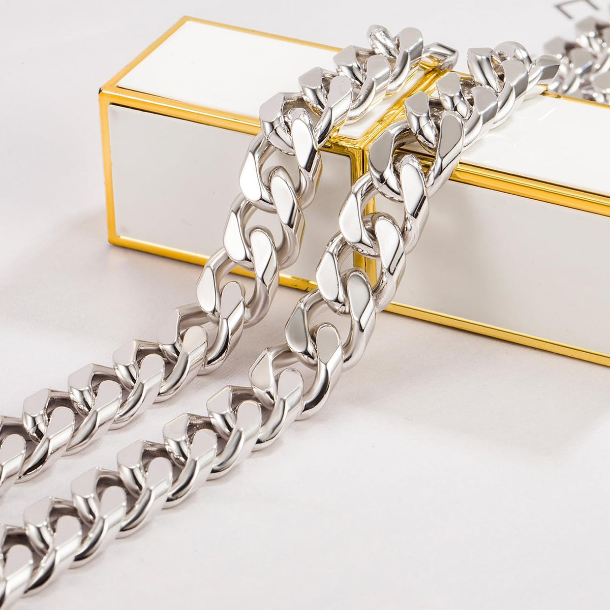 Dankadi Collier Cubain Large 8-10-12MM Massif en 925 Argent, Chaîne Cubaine Maille Lisse et Cannelure 16" à 30" Cadeau de Bijoux Classique Rock Punk Hip Pop Miami pour Homme