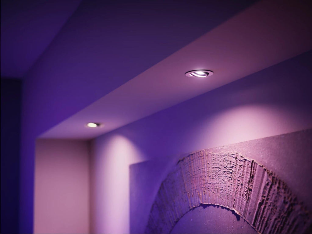 Hue White and color Ambiance, lot de 4 ampoules connectées GU10, compatible Bluetooth, fonctionne avec Alexa, Google Assistant et Homekit