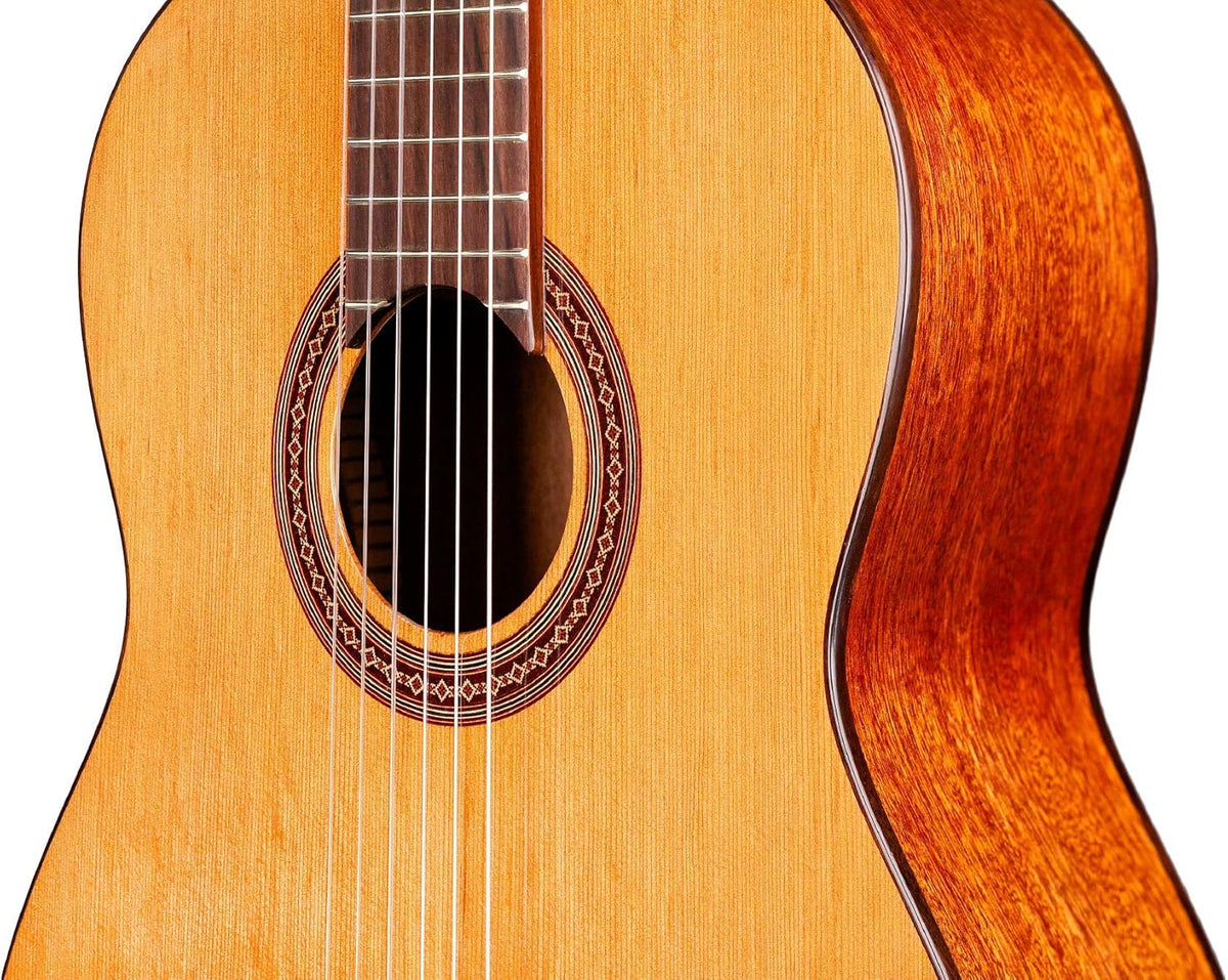 Cordoba C5 LH 4/4 - Guitare Classique Naturelle à 6 Cordes en Nylon - Acajou et Cèdre - Fabriquée à la Main