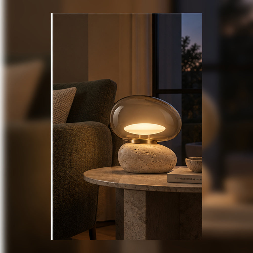 Lampe à Poser Galet Double – Travertin et Verre Fumé Ivoire