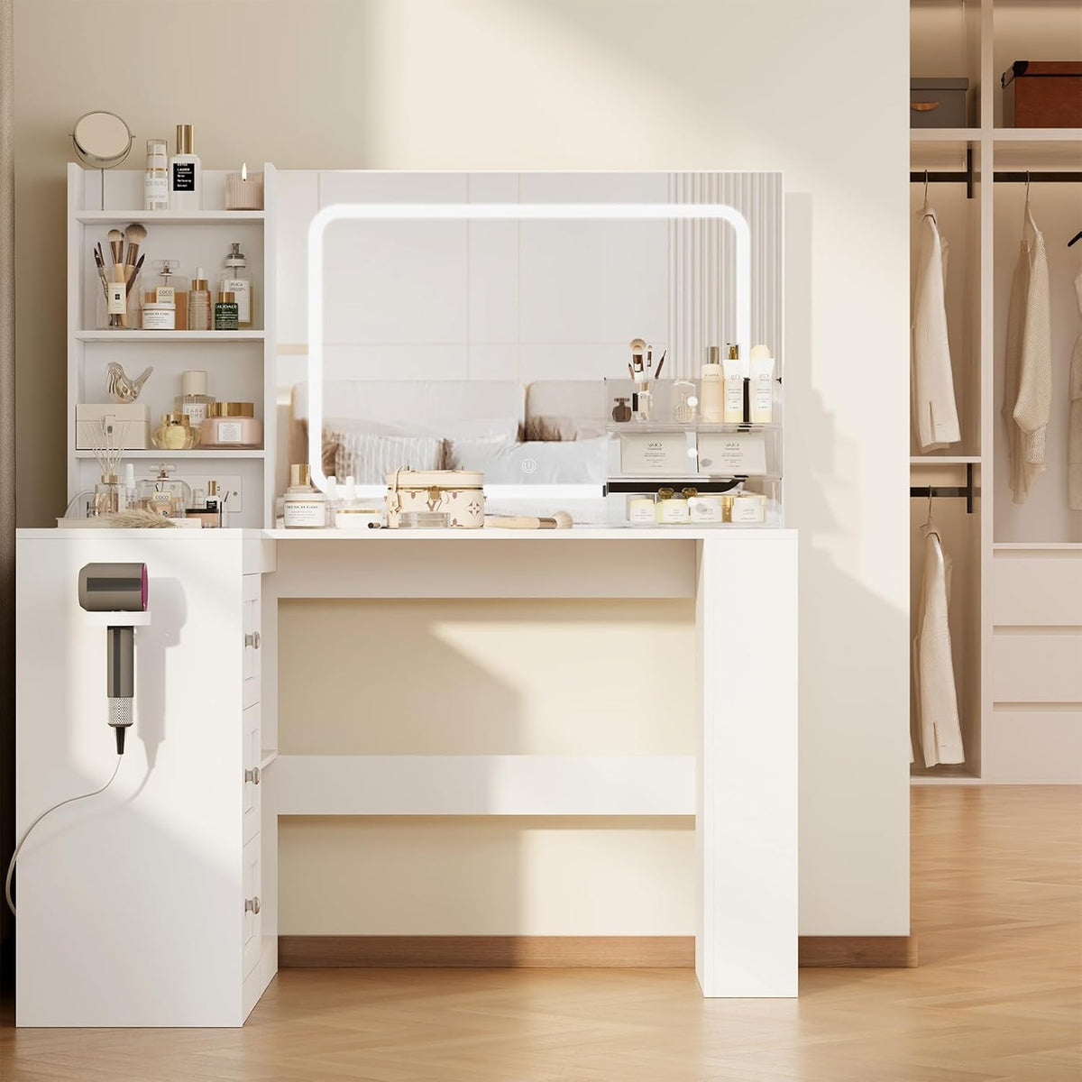 YOUDENOVA Table de maquillage avec grand miroir, coiffeuse d'angle en forme de L avec éclairage LED réglable et prises, luminosité réglable, armoire à 3 tiroirs, 7 compartiments ouverts, blanc