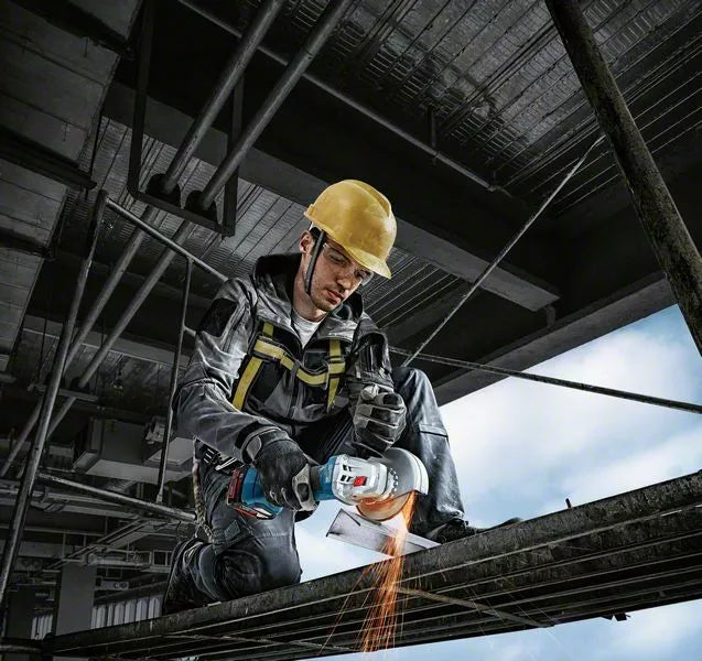 BOSCH COMBI-KIT 3 OUTILS 18V : GSB 18V-45 + GDX 18V-200 + GWS 18V-7 + 2 BATTERIES 5,0 AH + GAL 18V-40 + SAC M (C) PROFESSIONAL