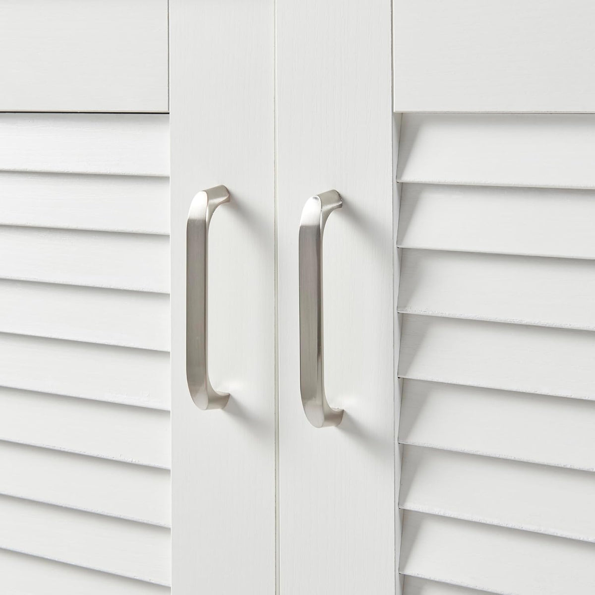 [en.casa] Meuble à Chaussures avec Banquette Armoire à Chaussures pour 18 Paires Meuble de Rangement avec Portes Ajourées MDF 97 x 120 x 36 cm Blanc