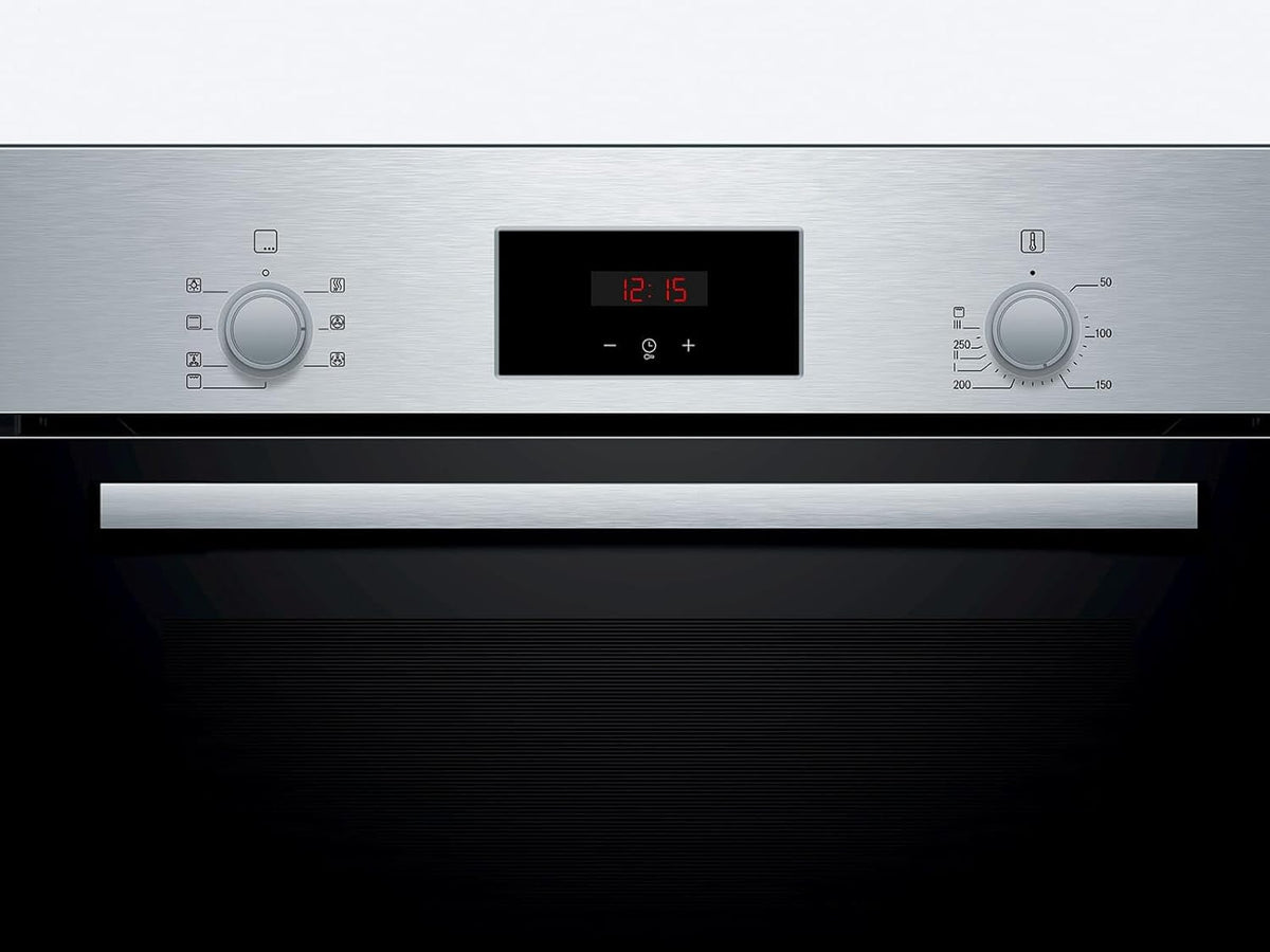 Bosch HBF133BR0 Série 2 - Four encastrable - 60 x 60 cm - Accessoire de nettoyage EcoClean Direct - Cuisson Air chaud 3D sur 3 niveaux en même temps - Écran LED - Chauffage rapide - Sécurité enfant