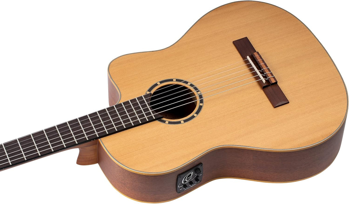 Ortega Guitars Guitare Classique Électro-Acoustique - 4/4, Slim Neck - Family Series Pro - Housse Incluse - Cèdre Rouge Canadien Massif / Acajou, Naturel RCE131SN