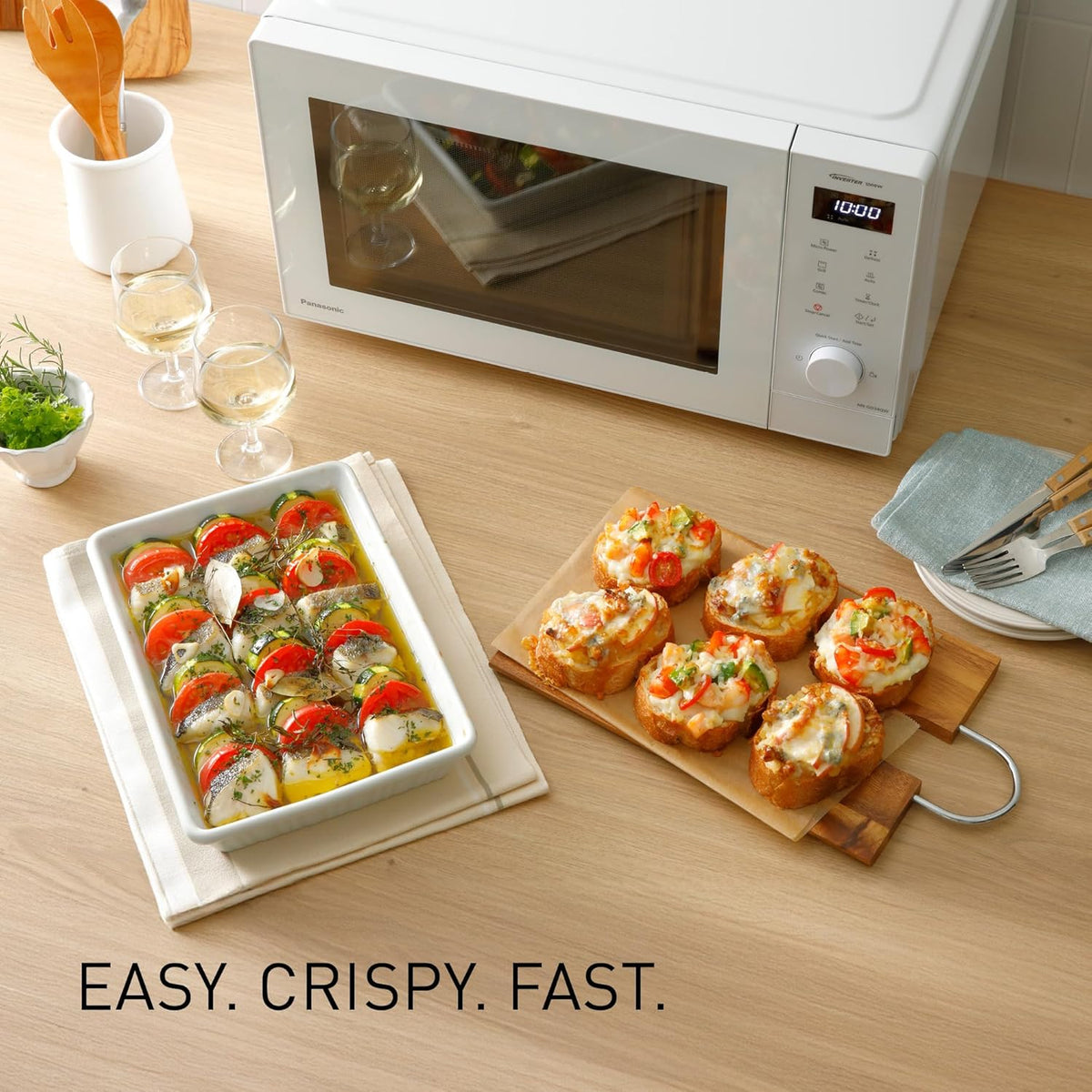Panasonic NN-GD34QWEPG 29L Micro-ondes grill, 1000 W, décongélation automatique, cuisson combinée, minuterie, blanc