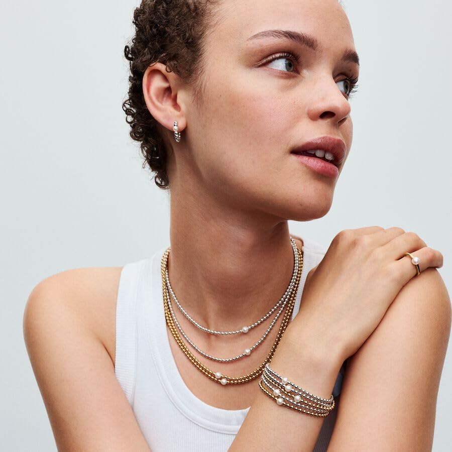 PANDORA Timeless Bracelet Sphère en métal plaqué or 14 carats avec perle de culture d’eau douce traitée blanche et zircones cubiques transparentes