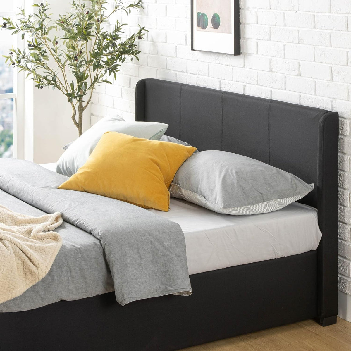 Zinus Maddon Lit 140 x 200 cm - Hauteur 31 cm avec Espace de Rangement sous Le lit - Cadre de lit rembourré avec Espace de Rangement - Noir