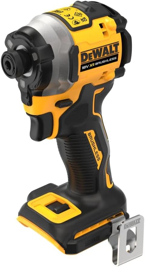 DCF850E2T-QW Atornillador Impacto compacto sin escobillas XR 18V 1/4" 205Nm con 2 baterías POWERSTACK y maletín TSTAK, Multicolore