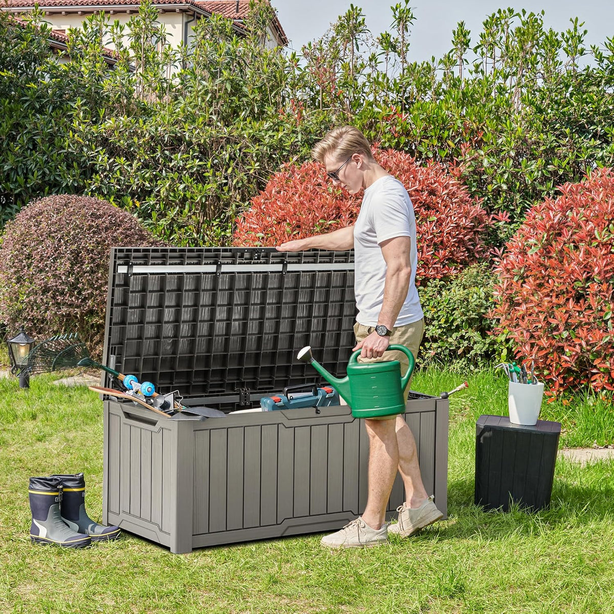 YITAHOME Coffre de Rangement Extérieure de 450L, Grand Rangement de Terrasse en résine Pour oreiller Extérieur, Outils de Jardin et Fournitures de Piscine, étanche, Verrouillable, Marron Clair