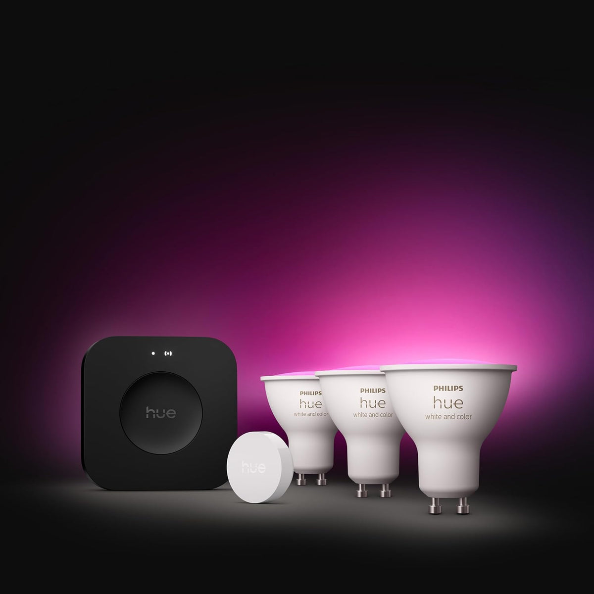 Hue Kit de Démarrage : Bridge Pro + 3 Spots GU10 + Smart Button, White & Color Ambiance, Ampoule HUE dimmable, Éclairage connecté compatible Home, Alexa, Google Assistant