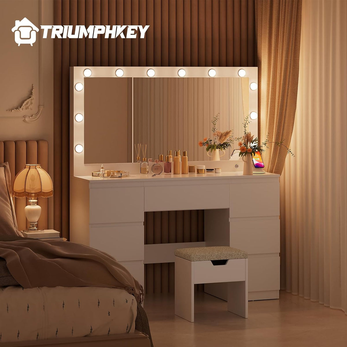TRIUMPHKEY Coiffeuse avec Grande Miroir et Multiprise, 12 Ampoules LED Réglables, Table de Maquillage avec 7 Tiroirs, Rangement de Bijoux, 120x40x140cm Grande Commode Moderne Blanc
