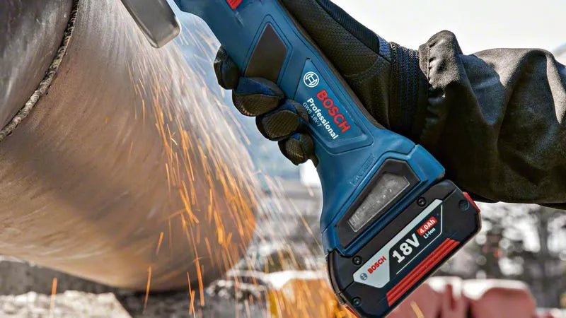 BOSCH COMBI-KIT 3 OUTILS 18V : GSB 18V-45 + GDX 18V-200 + GWS 18V-7 + 2 BATTERIES 5,0 AH + GAL 18V-40 + SAC M (C) PROFESSIONAL