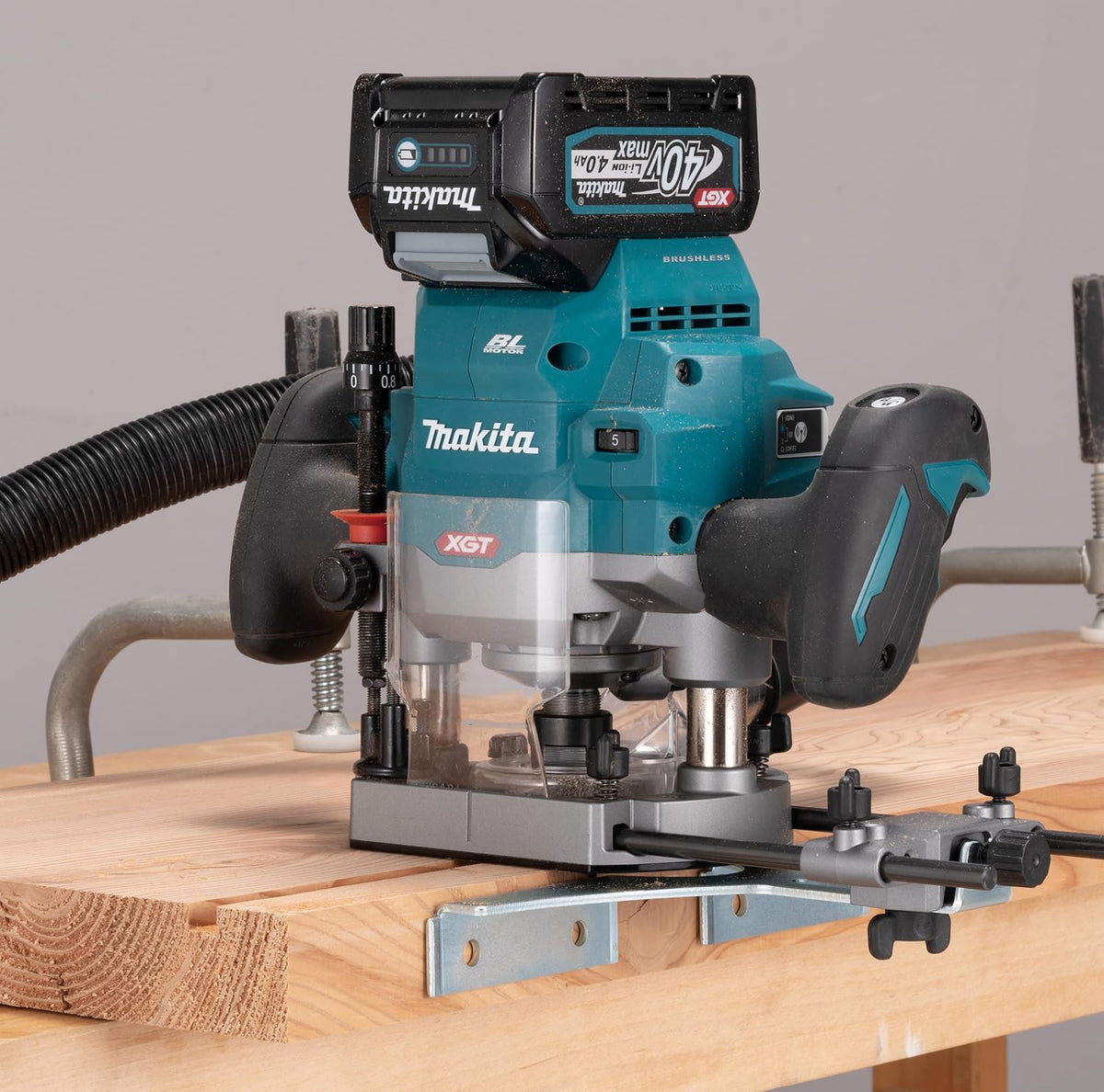 RP001GZ Défonceuse sans fil 40 V max. sans chargeur ni batteries