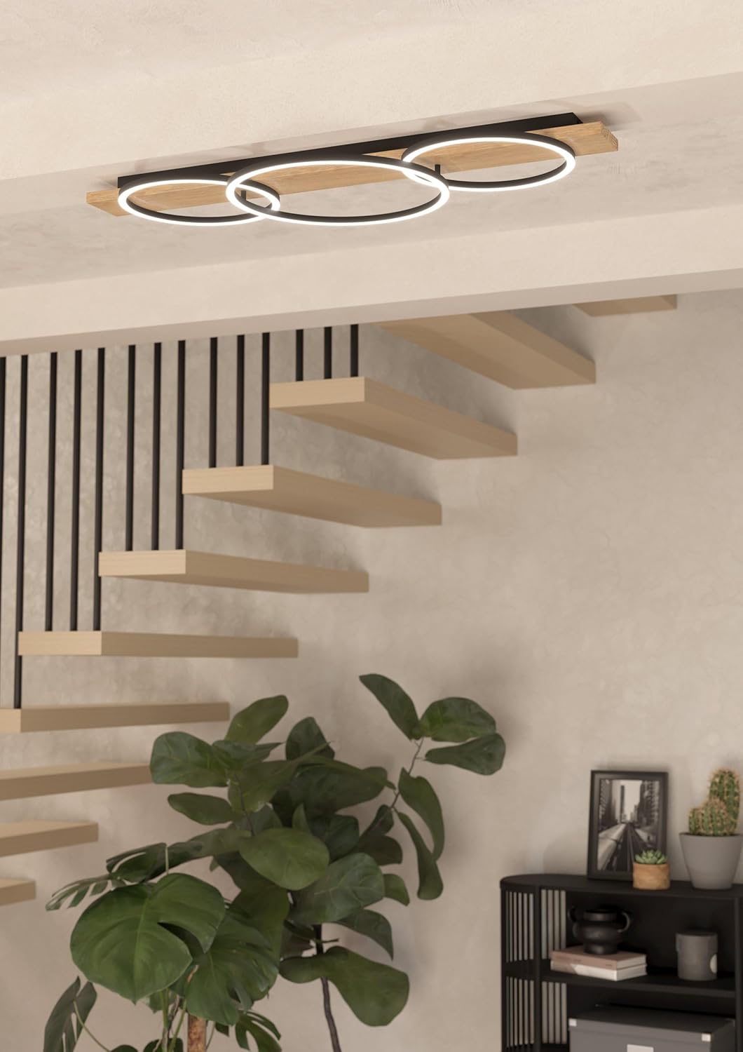 Eglo Plafonnier LED Boyal à 3 flammes, luminaire intérieur en bois, métal et plastique, lampe de plafond pour salon et couloir, blanc chaud, 101 cm