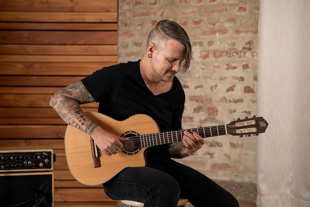 Ortega Guitars Guitare Classique Électro-Acoustique - 3/4 - Family Series - Housse Incluse - Épicéa/Acajou, Naturel RCE125-3/4