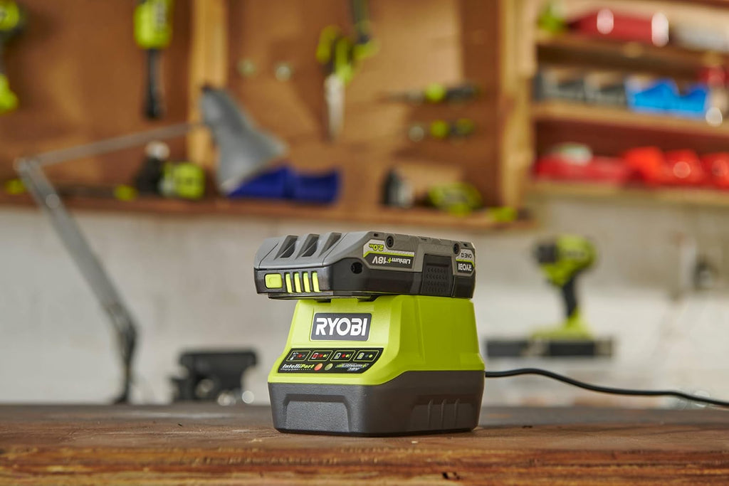 Visseuse à chocs 18 volts ONE+, sans fil, BRUSHLESS - 300 Nm - réception hex 1/4" - 1 Batterie 2Ah + Chargeur Rapide - 17 Emboutsde vissage