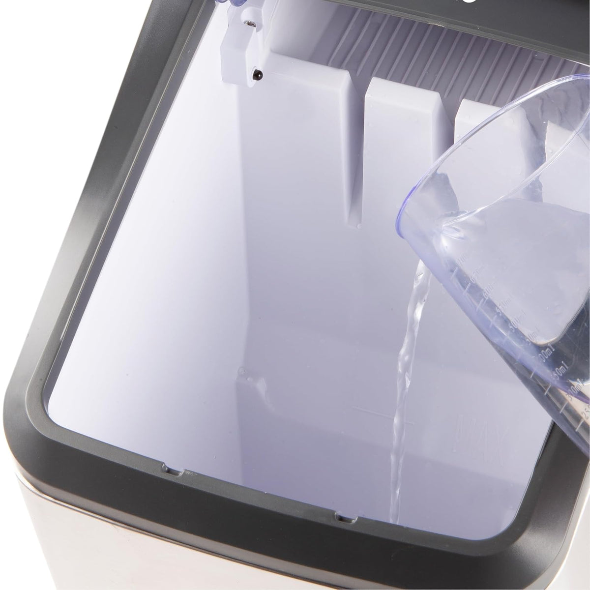 DOMO DO9247IB Machine à glaçons PRO 'Ice Maestro' - 15kg/24h - 2,8 L - inox